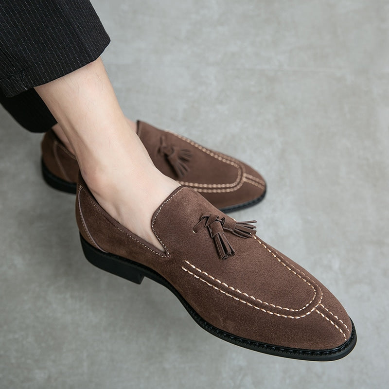 Loafer in Wildleder-Optik mit Quasten im Vintage-Stil