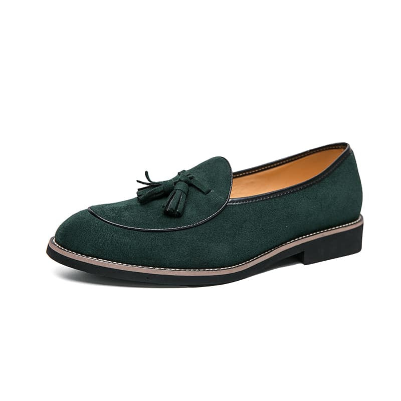 Quasten-Loafer in Wildleder-Optik mit weißen Ziernähten