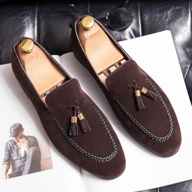 Loafer in Wildleder-Optik mit Quasten und Zierzopf