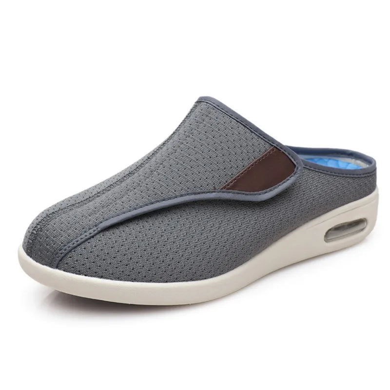 Orthopädische Mules mit Klettverschluss aus atmungsaktivem Mesh, Detailansicht der Sohle