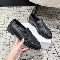 Penny Loafer Damen in Kroko-Optik, raffinierter Look, Schwarz Strauß-Optik