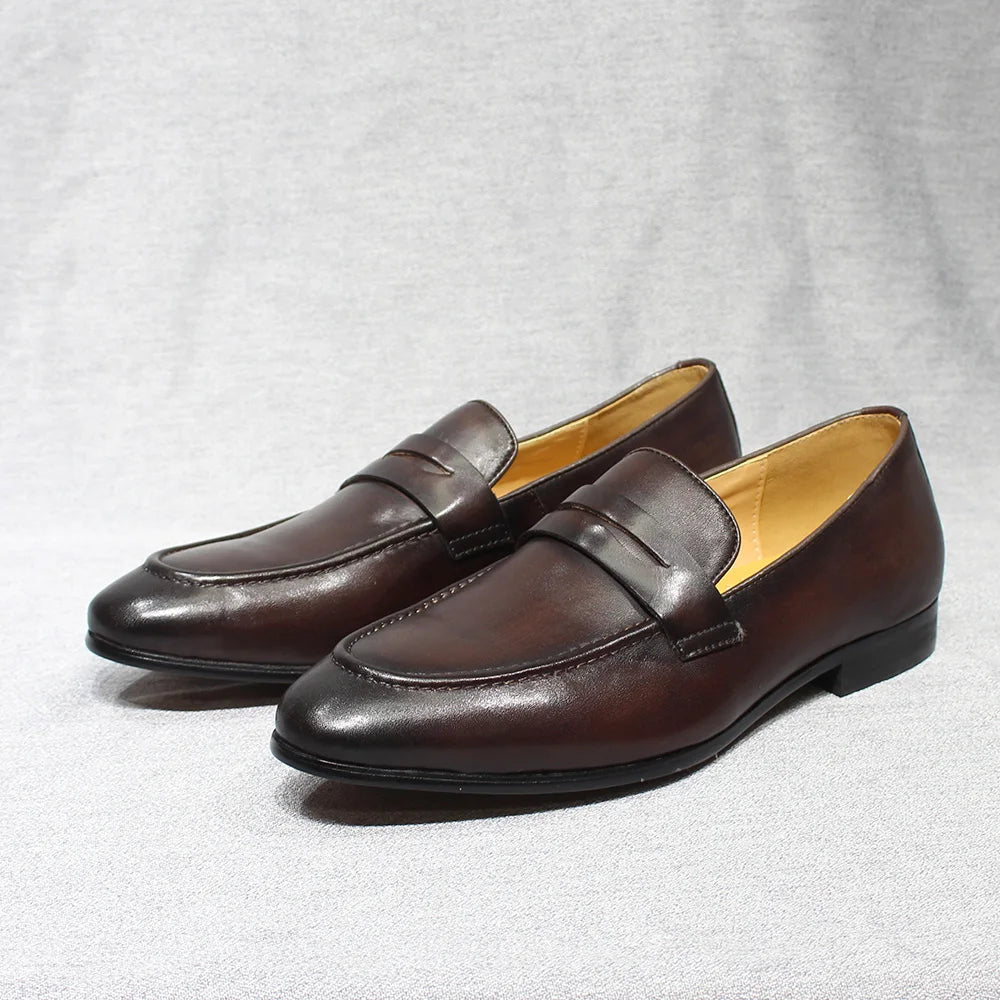 Penny Loafer Herren handpatiniertes Leder in Schwarz, Seitenprofil