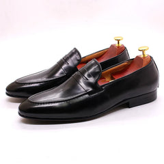 Penny Loafer für Herren aus Leder mit Patina, Schwarz