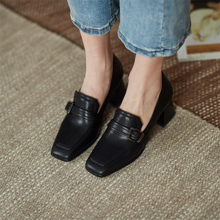 Quadratische Loafer aus echtem Leder für Damen