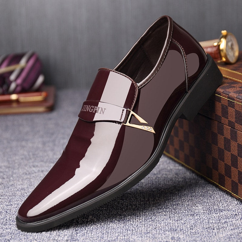 Luxuriöse braune Lackloafer
