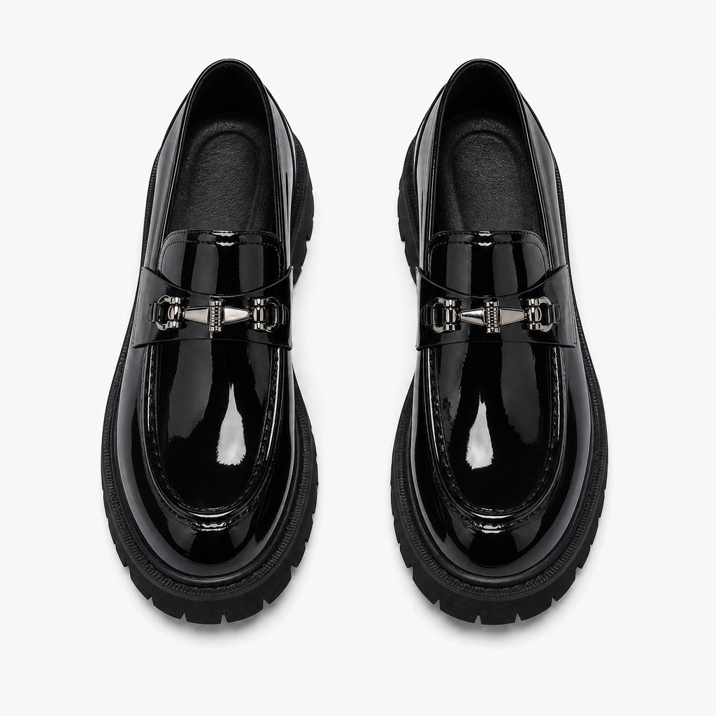 Schwarzer Herren Loafer Lack dicke Profilsohle, Gesamtansicht