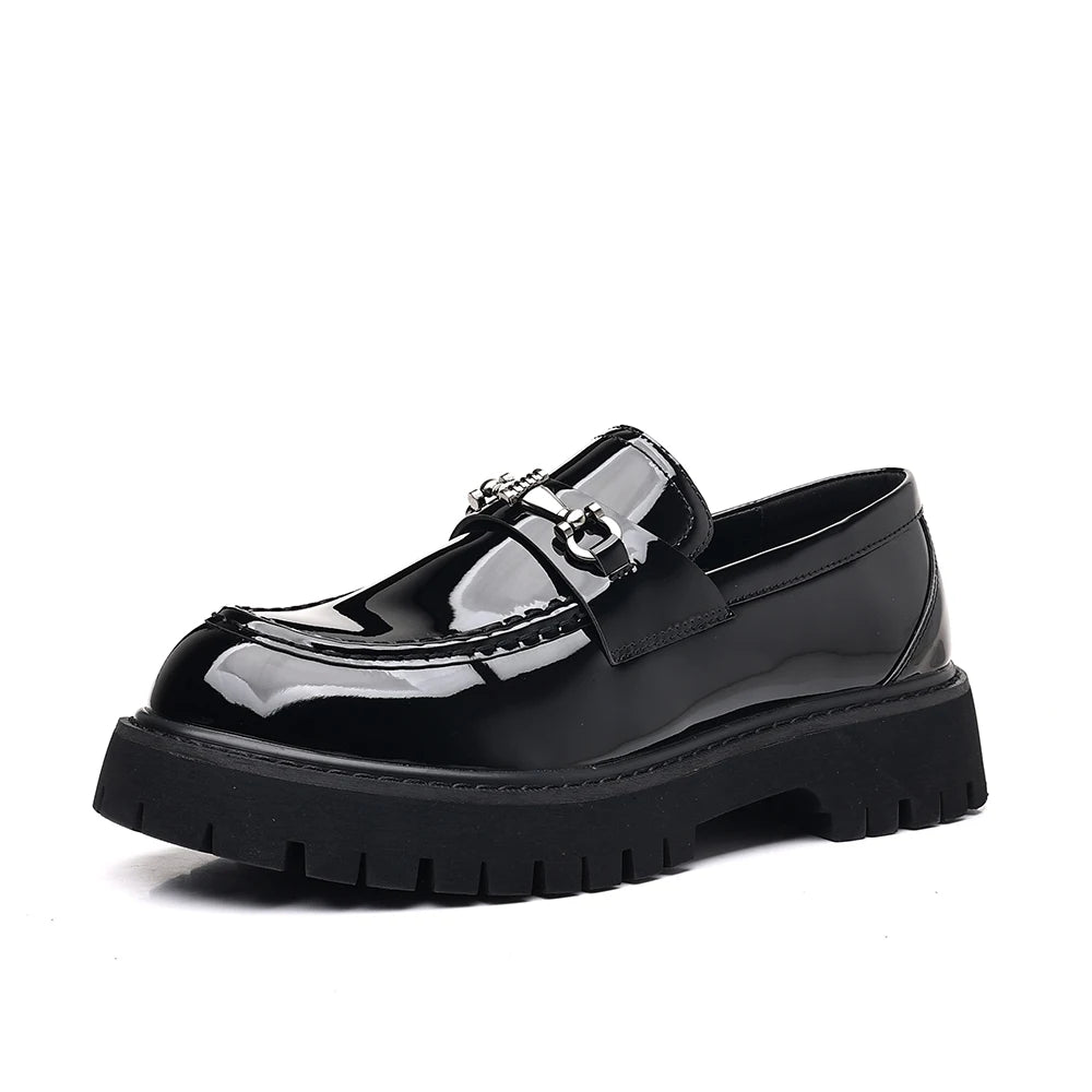 Schwarzer Herren Loafer Lack dicke Profilsohle, Seitenprofil
