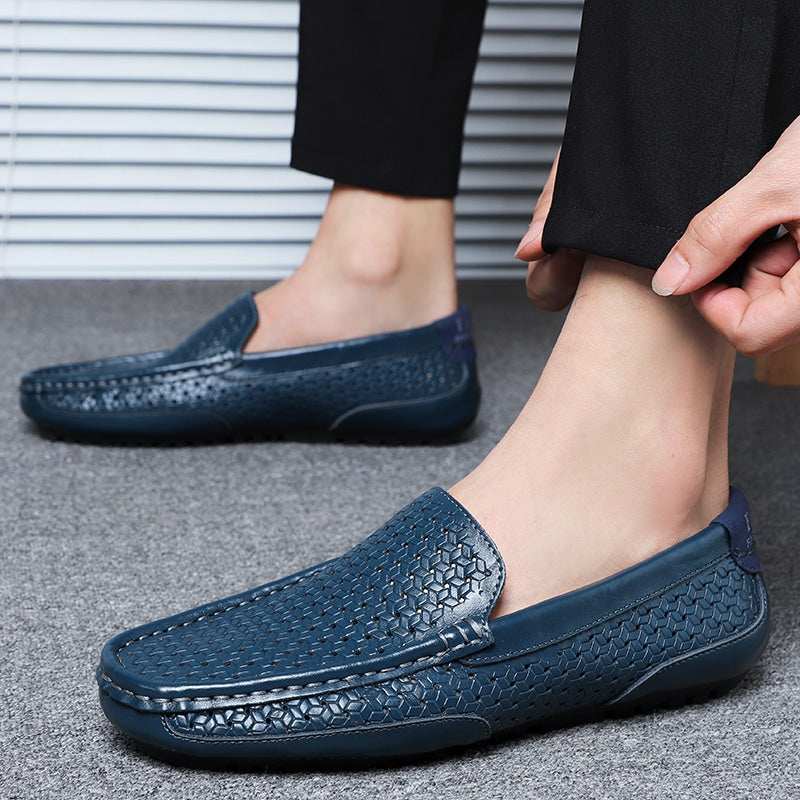 mokassin aus blauem Leder