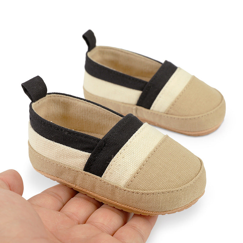 Sommer-Mokassins aus Canvas mit Farbstreifen für Babyjungen