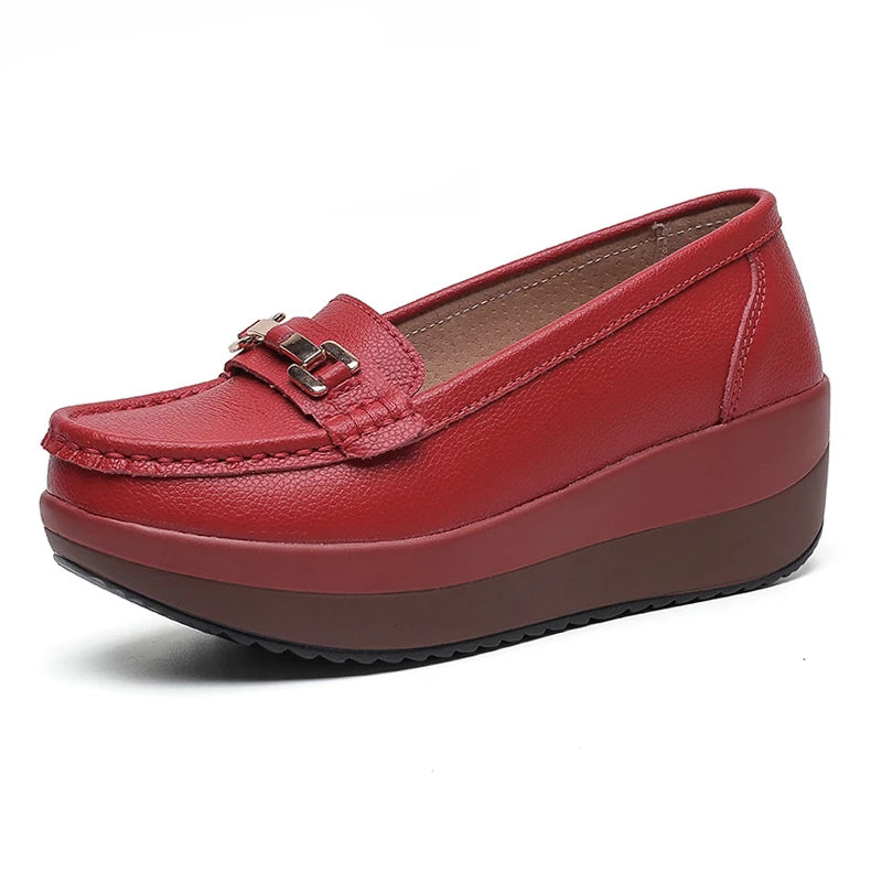 Orthopädische rote Plateau-Loafer für Damen