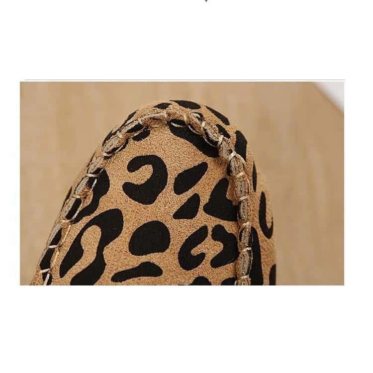 Weiche Loafer mit Leopardenmuster und Strassringen