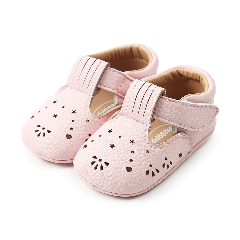 Weiche Mokassins mit Lochmuster für Baby-Mädchen