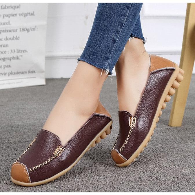 Zweifarbige weiche Loafer in Lederoptik