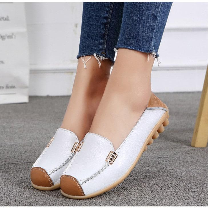 Zweifarbige weiche Loafer in Lederoptik