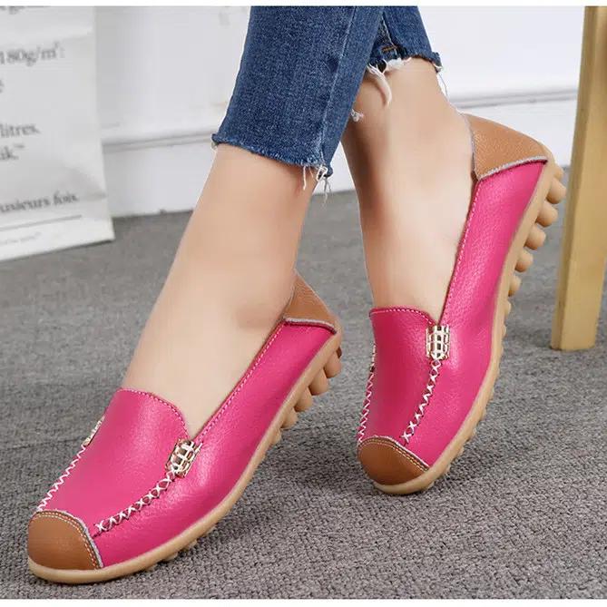 Zweifarbige weiche Loafer in Lederoptik