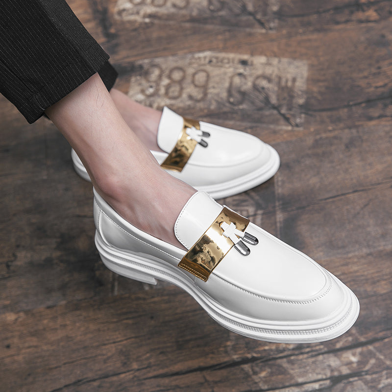 Weiße Lackleder-Loafer mit Quasten für Herren