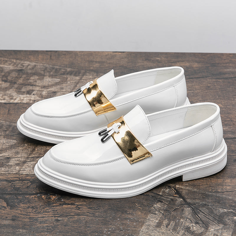 Weiße Lackleder-Loafer mit Quasten für Herren
