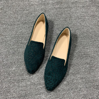 Damenmokassins mit Leopardenmuster und spitzer Kappe